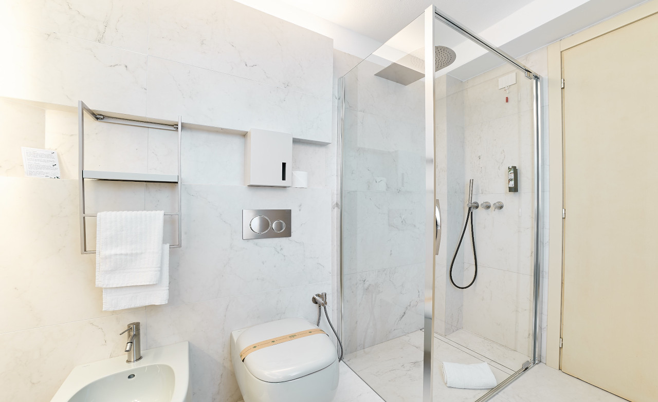 hotel belvedere ranco camera standard