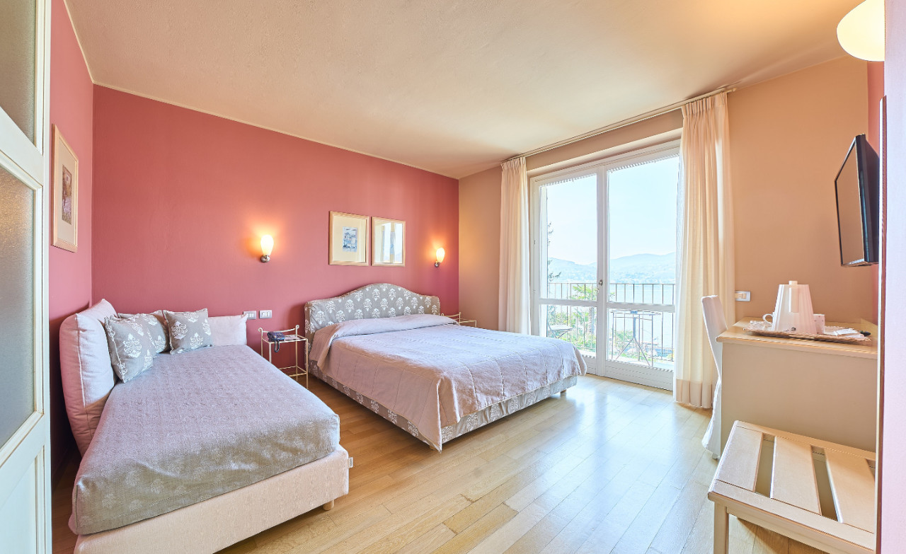 hotel belvedere ranco camera superior